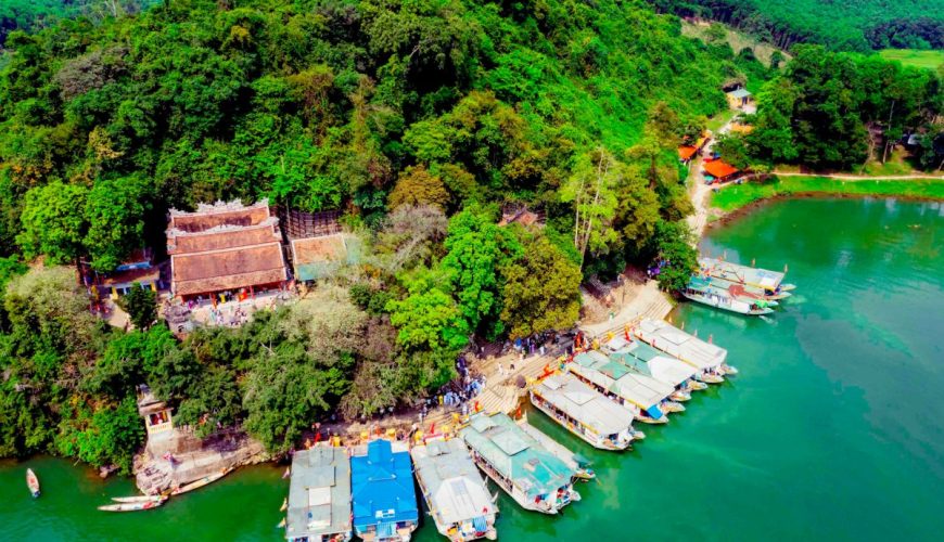 Điện Hòn Chén: Ngôi đền huyền bí bên dòng Hương Giang thơ mộng