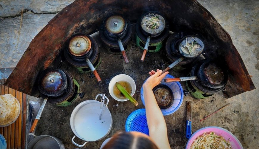 Bánh khoái Đầm Chuồn – Hương vị dân dã níu chân du khách xứ Huế