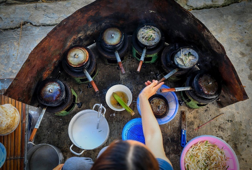 Bánh khoái Đầm Chuồn – Hương vị dân dã níu chân du khách xứ Huế