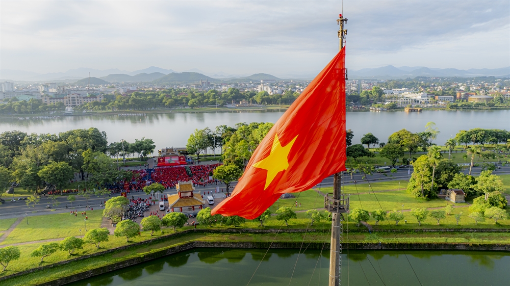 Khai mạc Chương trình "Cùng Việt Nam tiến bước", 1 tỷ bước chân tiến vào kỷ nguyên mớ