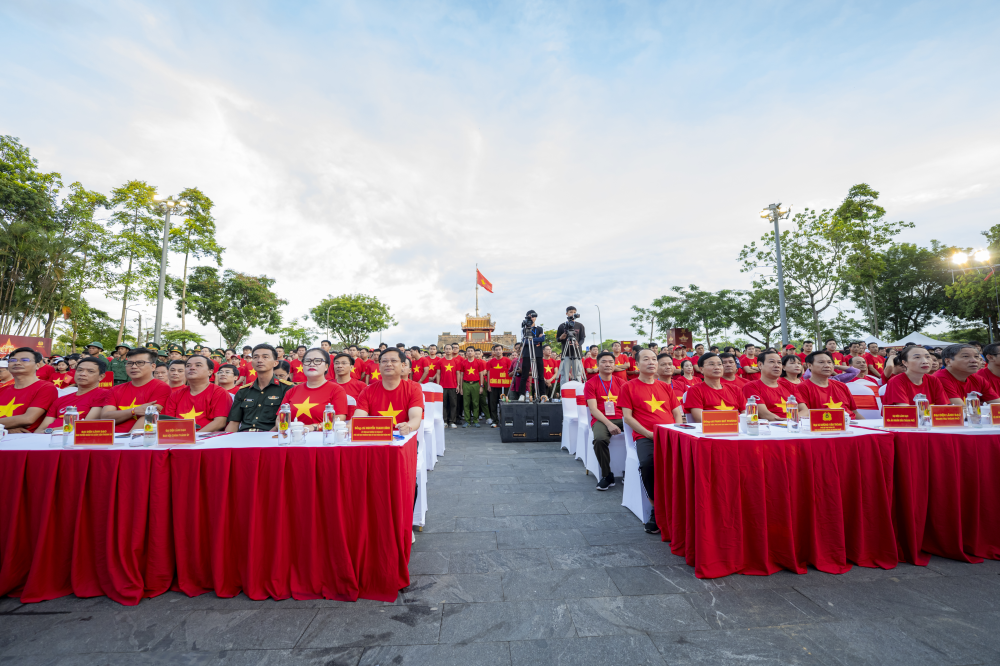 Thành phố Huế hưởng ứng sự kiện “Cùng Việt Nam tiến bước – 1 tỷ bước chân tiến vào kỷ nguyên mới”