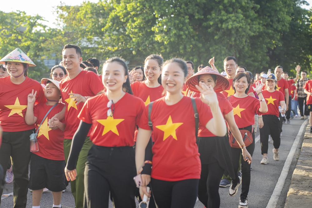 Khai mạc Chương trình "Cùng Việt Nam tiến bước", 1 tỷ bước chân tiến vào kỷ nguyên mới