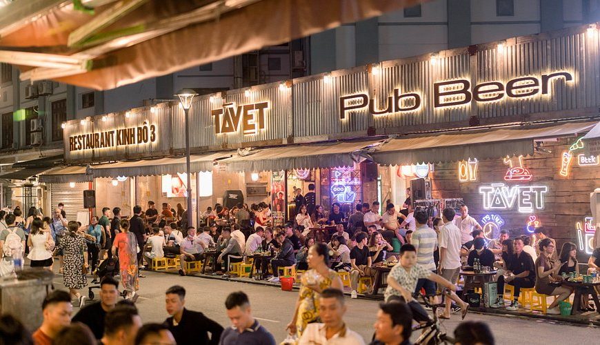 Huế về đêm: Top 5 trải nghiệm lãng mạn, sâu lắng và độc đáo sau 7 giờ tối