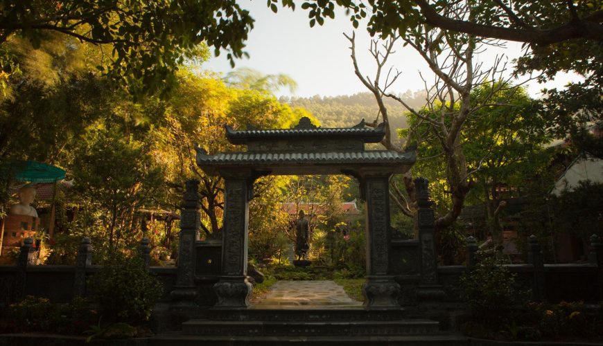 Chùa Huyền Không Sơn Thượng – Chốn thiền tịnh giữa rừng xanh yên ả xứ Huế