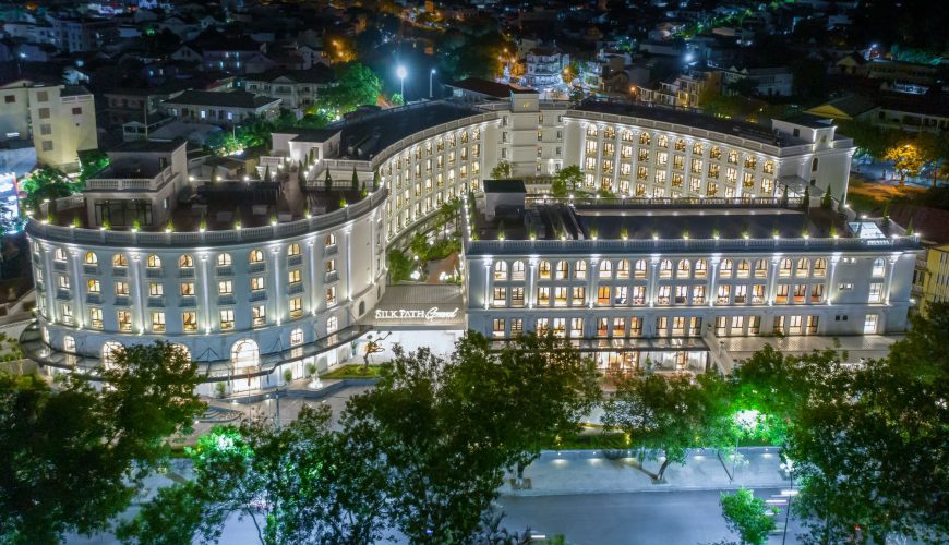 Silk Path Grand Huế Hotel & Spa: Đỉnh Cao Nghỉ Dưỡng 5 Sao Giữa Lòng Cố Đô