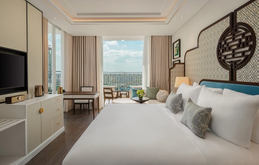 Grand Royal Riverside Hue – Fusion Collection