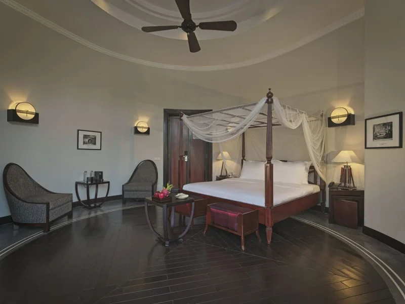 Colonial Junior Suite