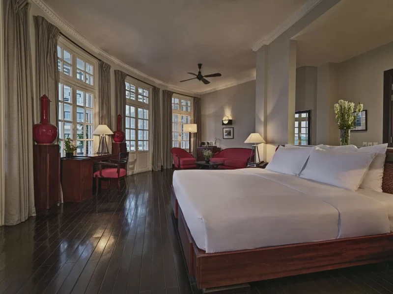 Colonial Suite