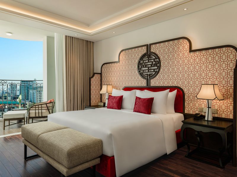 Panoramic River View Suite