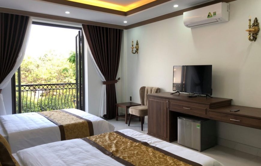 Khách sạn Đạt Anh