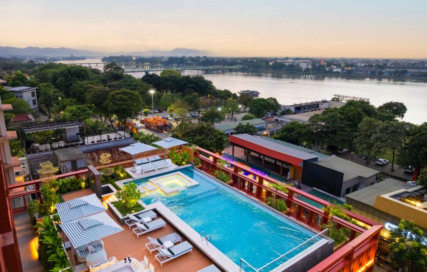 Le Carré Huế